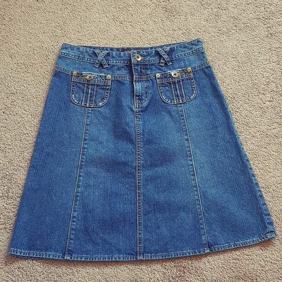 Banana Republic Jean Skirt - Picture 6 of 8